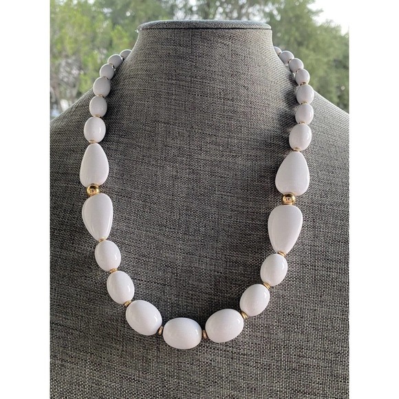 Napier Necklace White Gold Tone Acrylic Beads Chunky 24” Marked - Picture 1 of 7